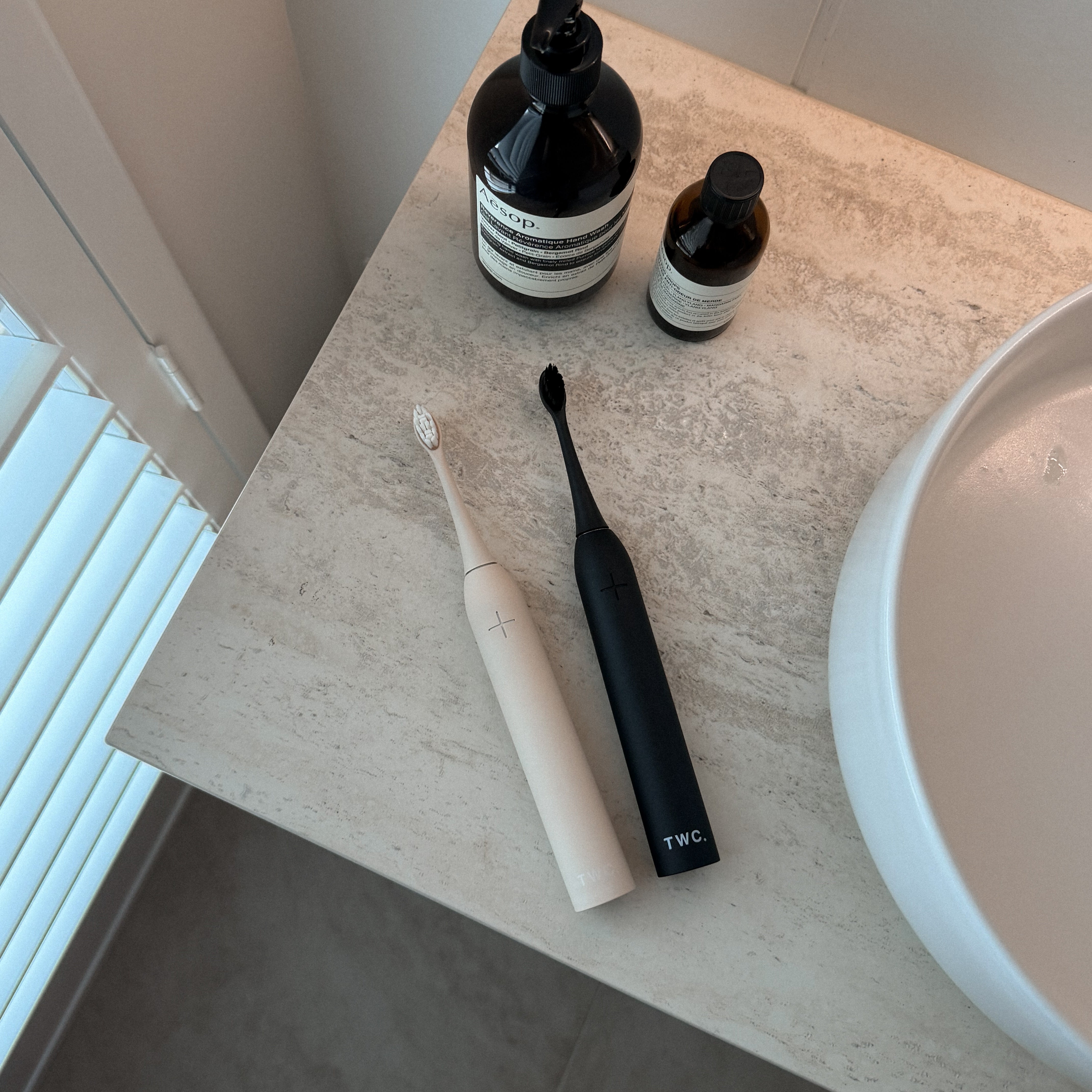 Cookies & Cream Bundle (Black + Stone E-Brush)